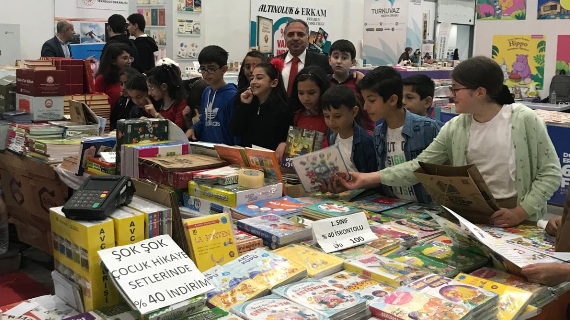 4. sınflar olarak Doğu Anadolu 6. Kitap Fuarı Gezimizden